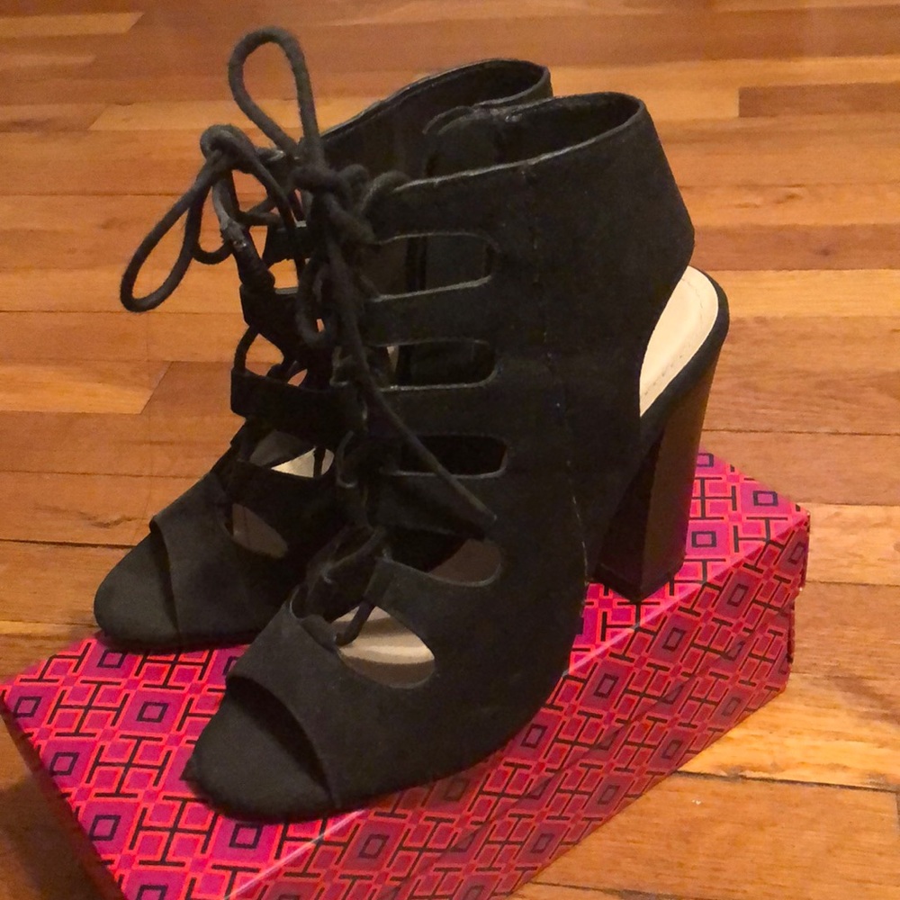 Black heel